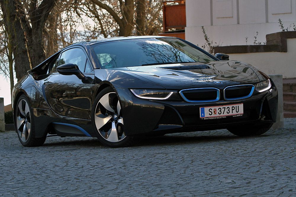 Álomautó 40 milláért: BMW i8