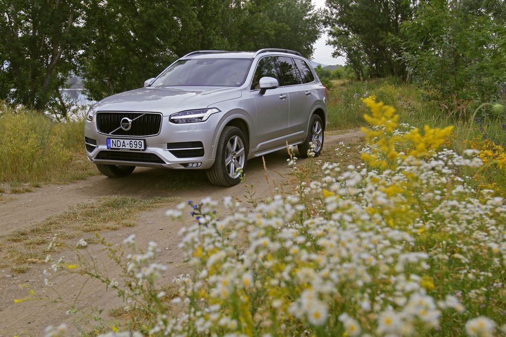 Volvo XC90 - iPhone-effekt az autóiparban