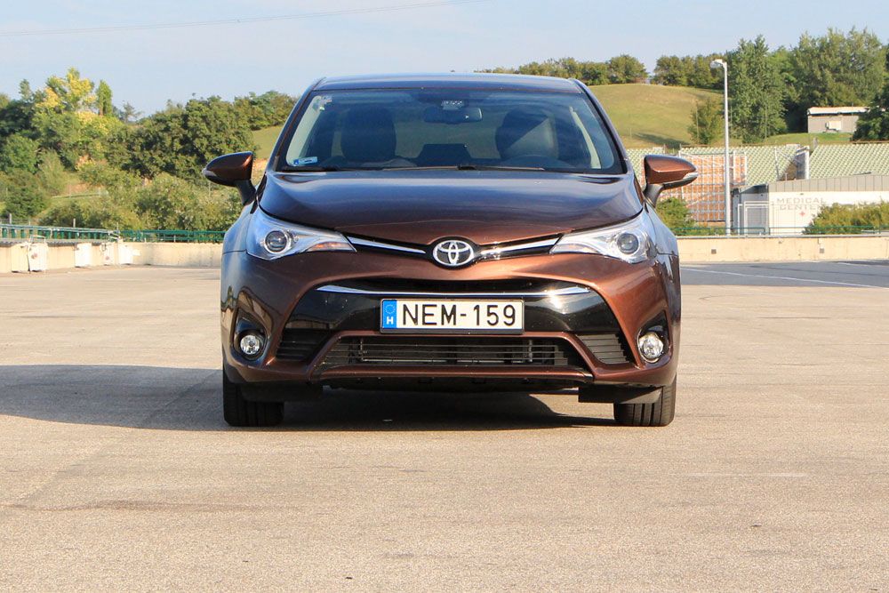 Teszt:Toyota Avensis 2.0 D-4D