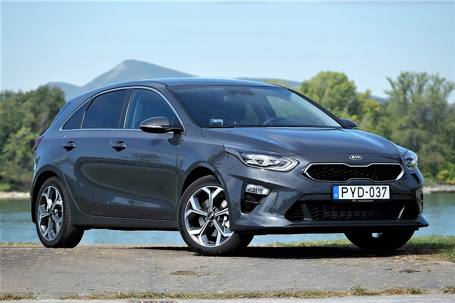 Lassan európaibb már nálunk is - Kia Ceed 2018