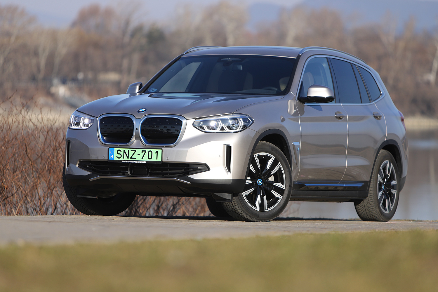 Hátsókerekes BMW, ami inkább a bolygó barátja, mint a tiéd