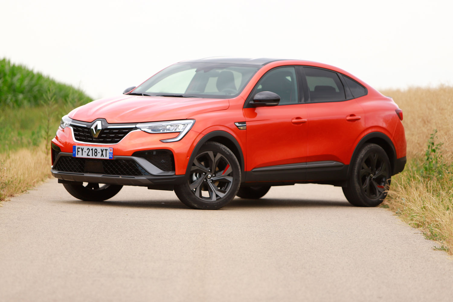 Szegény ember X4-ese: Renault Arkana hibrid