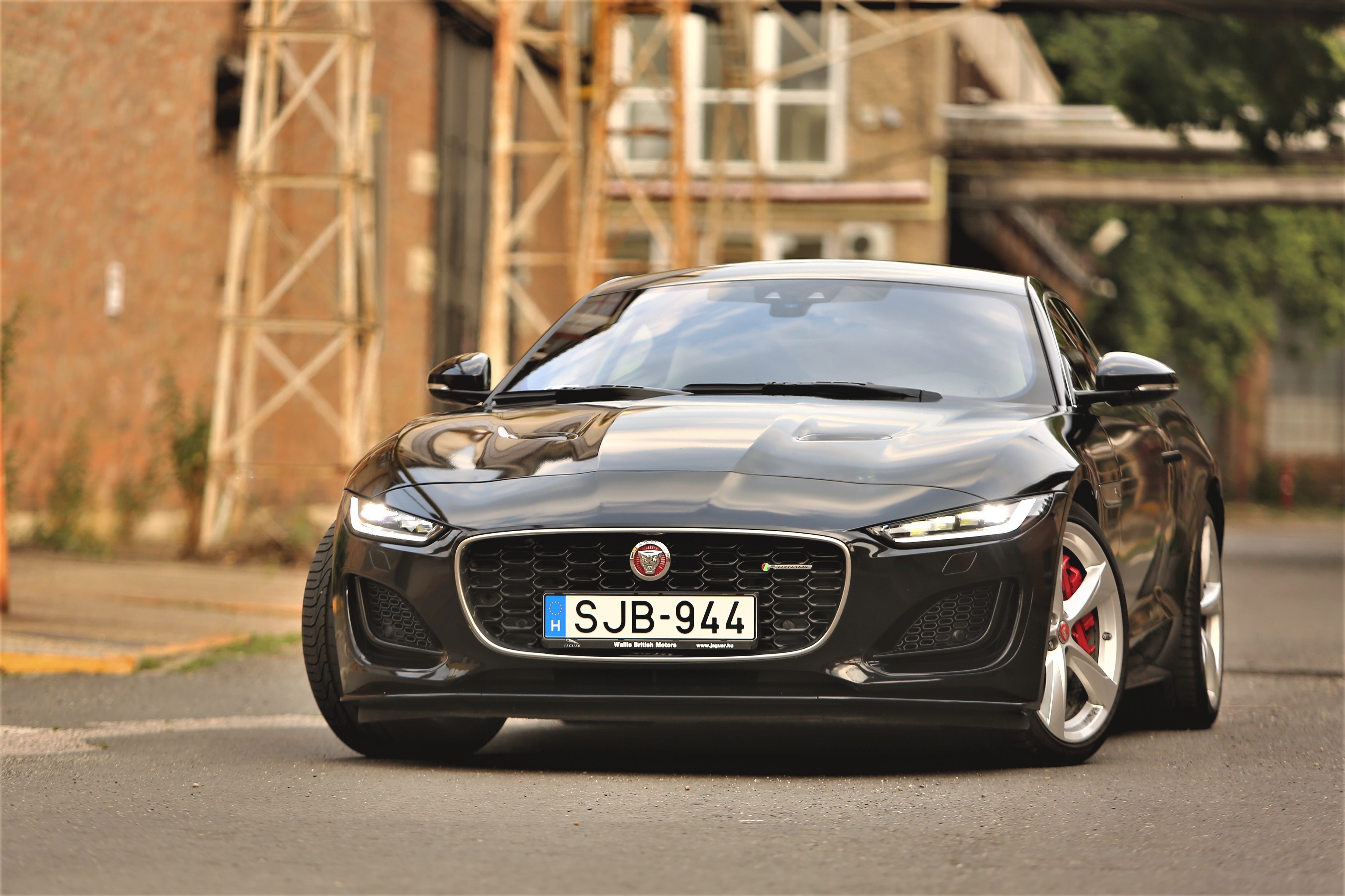 Emelt fővel egyenesen a pokolba - Jaguar F-Type