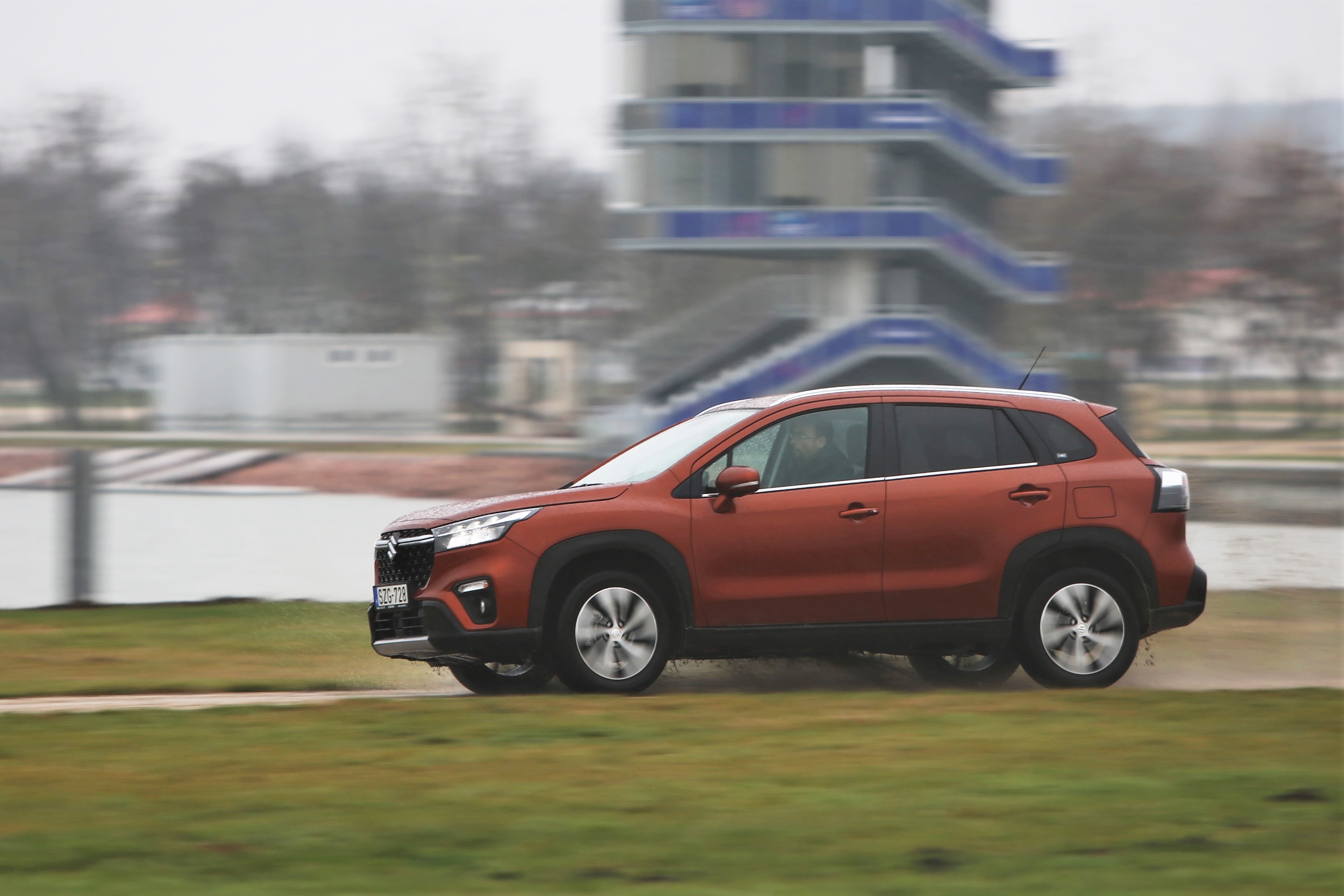 Teszten az új esztergomi Suzuki!