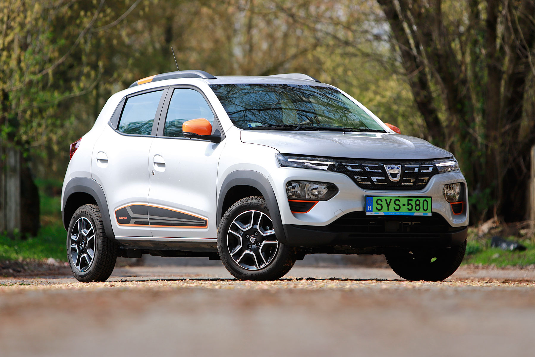 Ezt tudja a hazai piac legolcsóbb villanyautója, a Dacia Spring