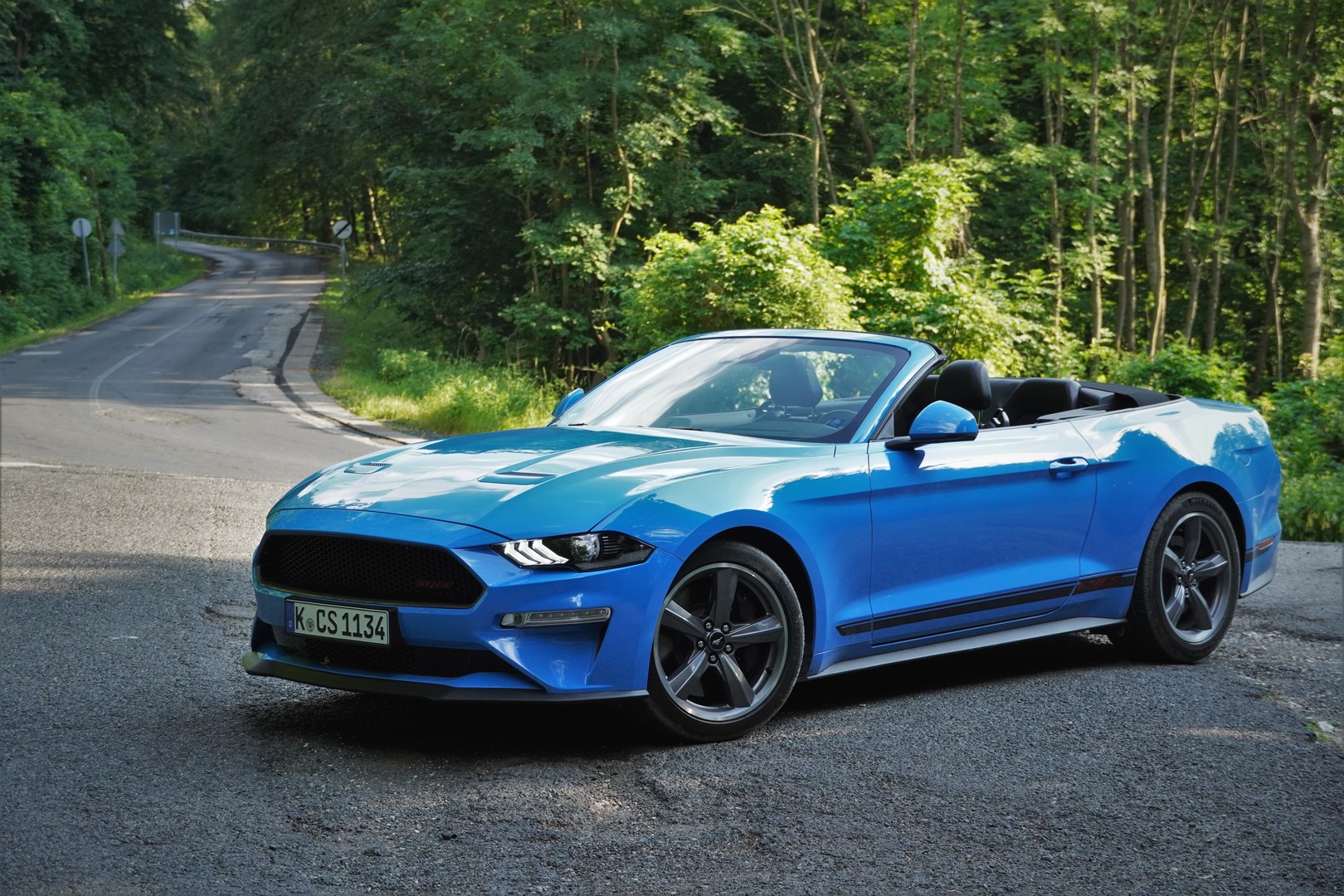 Kaliforniából, speciálba'! – Ford Mustang kabrió