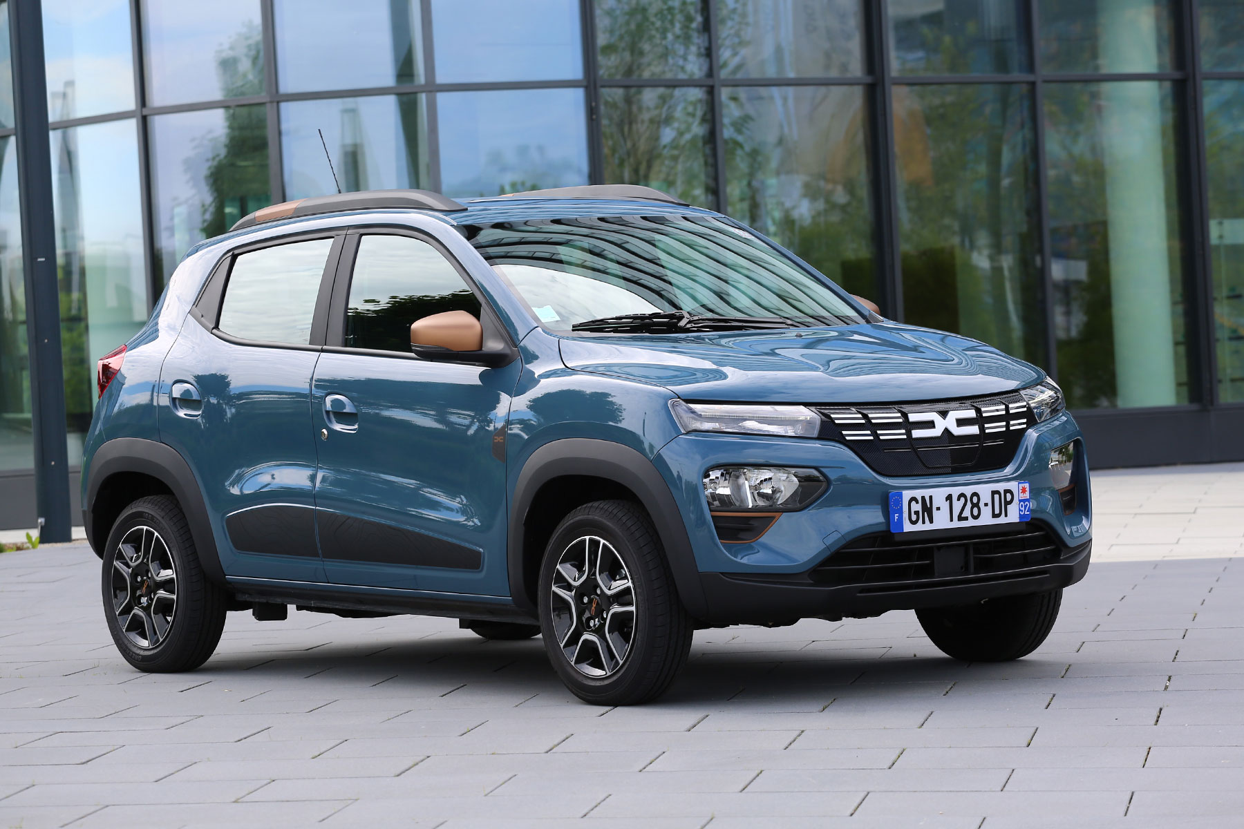 Miért nem lehet olcsó kisautó a legkisebb Dacia?