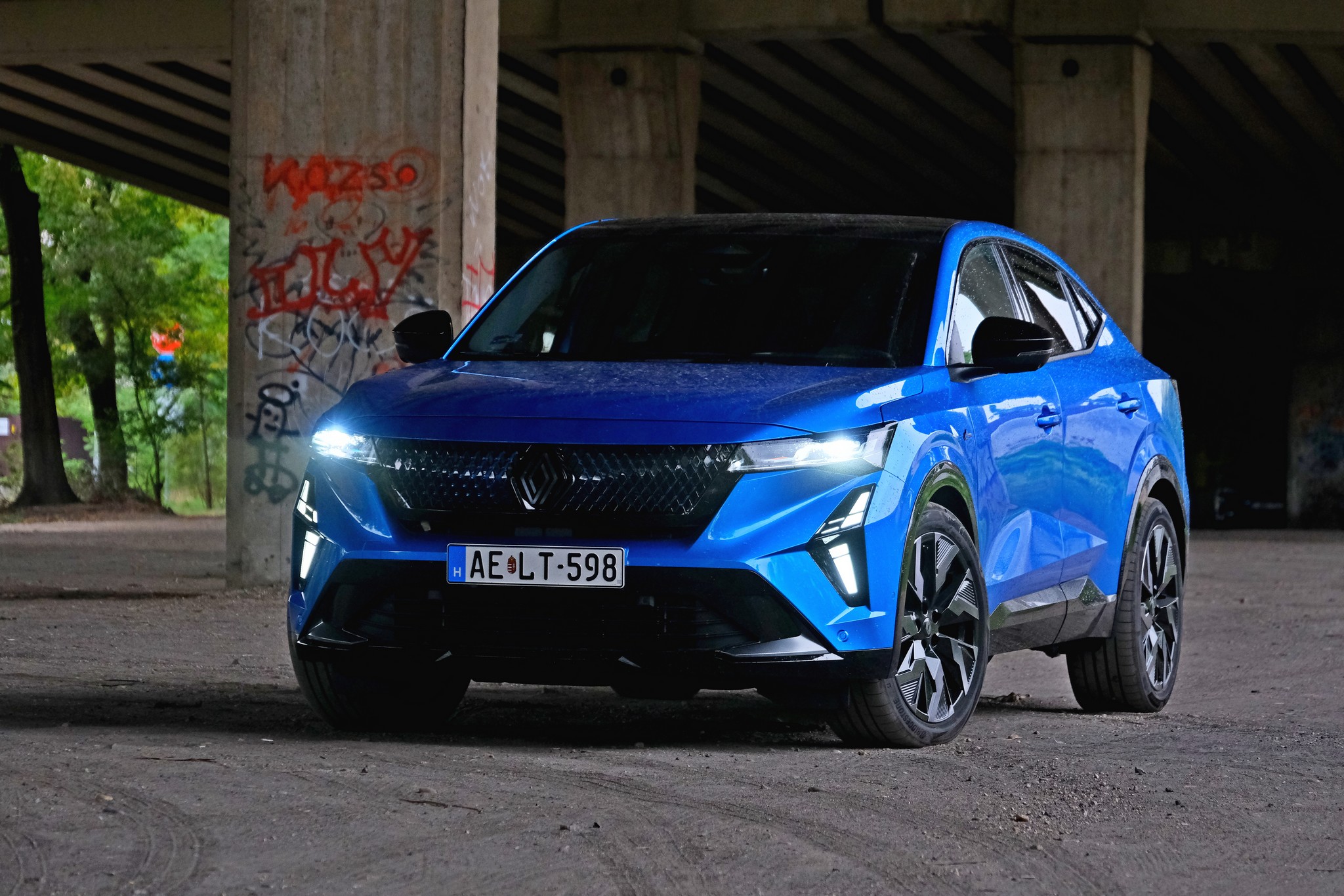 A legnagyobb Renault ez a decens kupé
