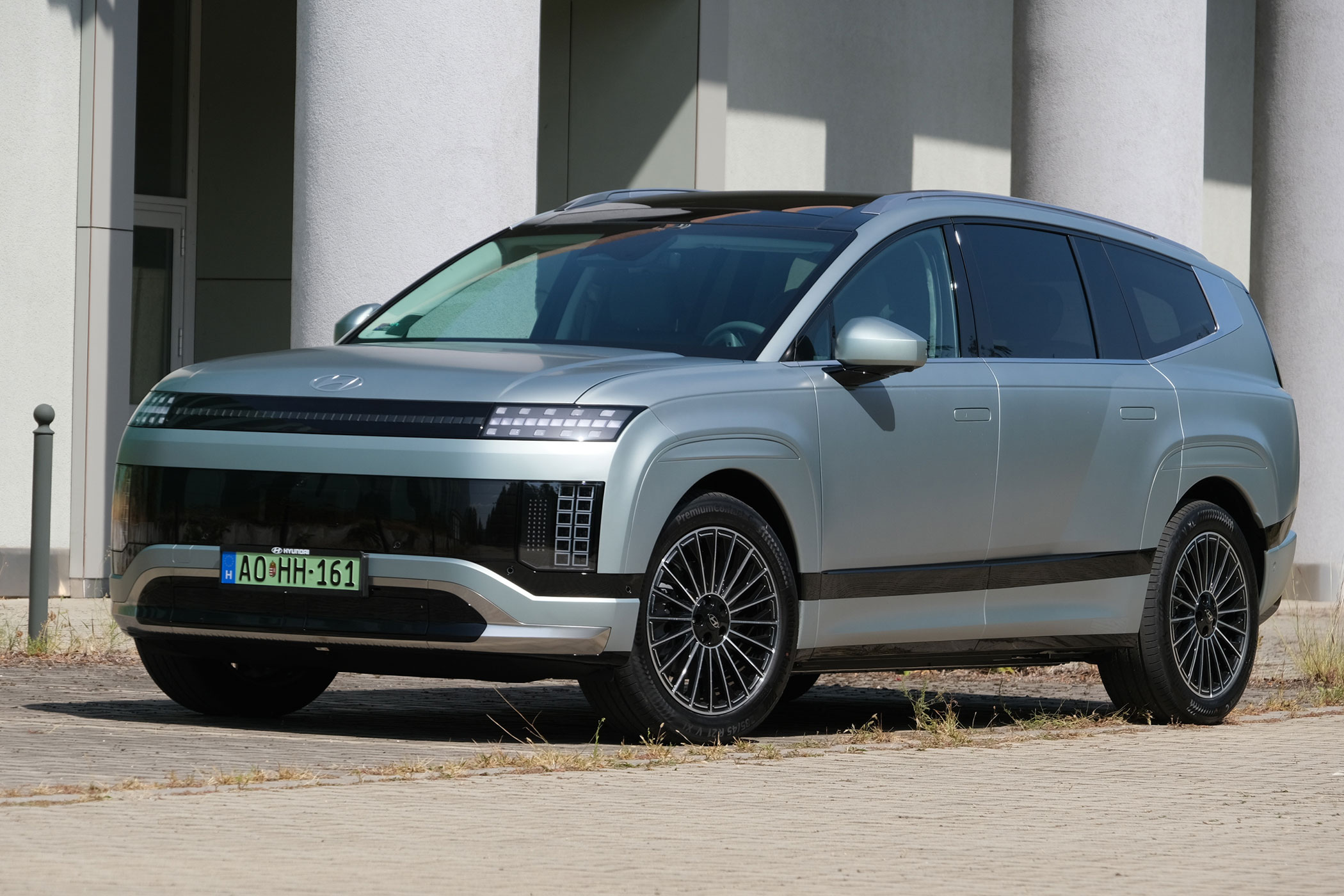 Nagyon drága autót hoz Magyarországra a Hyundai