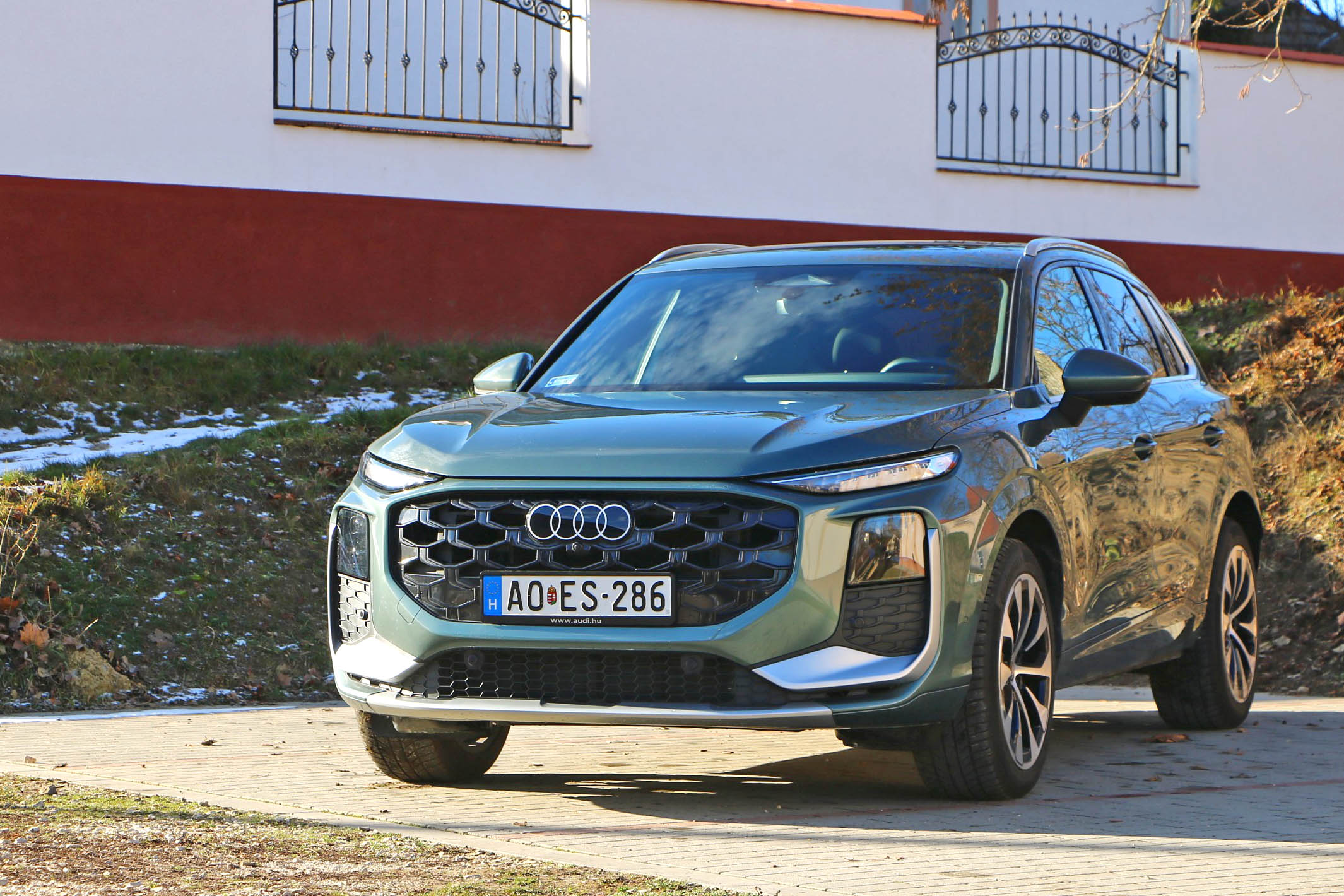 Ezt tudja alap motorral a magyar gyártású Audi Q3