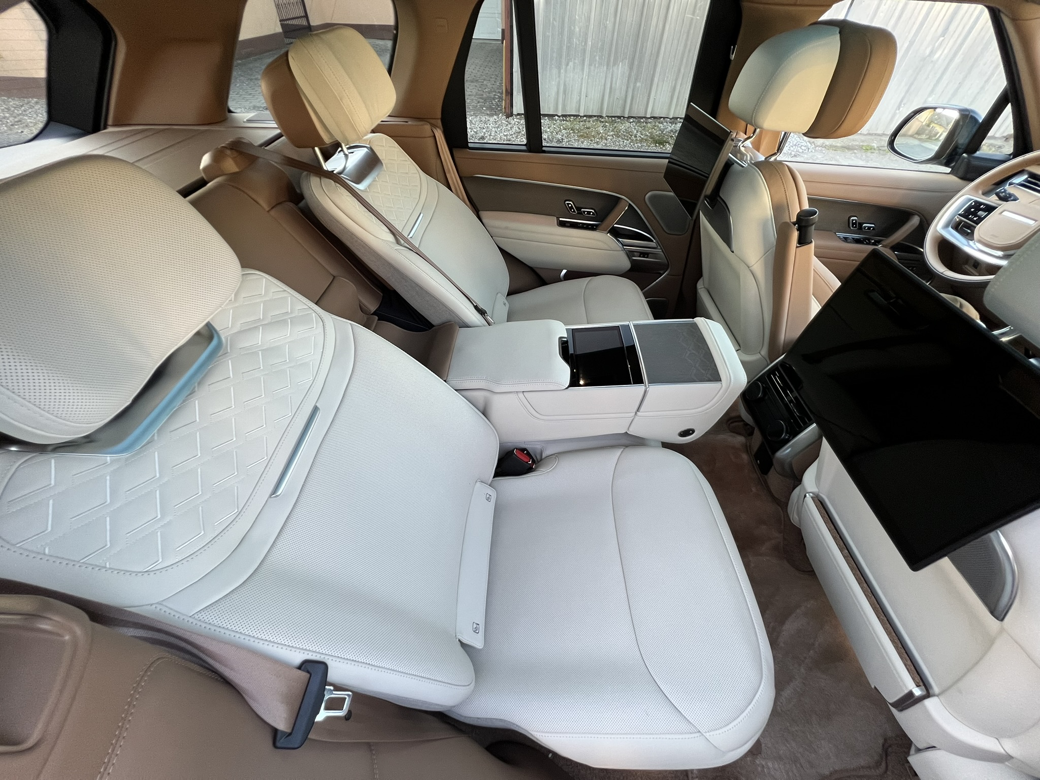 Ilyen egy méltóságteljes, 615 lóerős hegyomlás 9