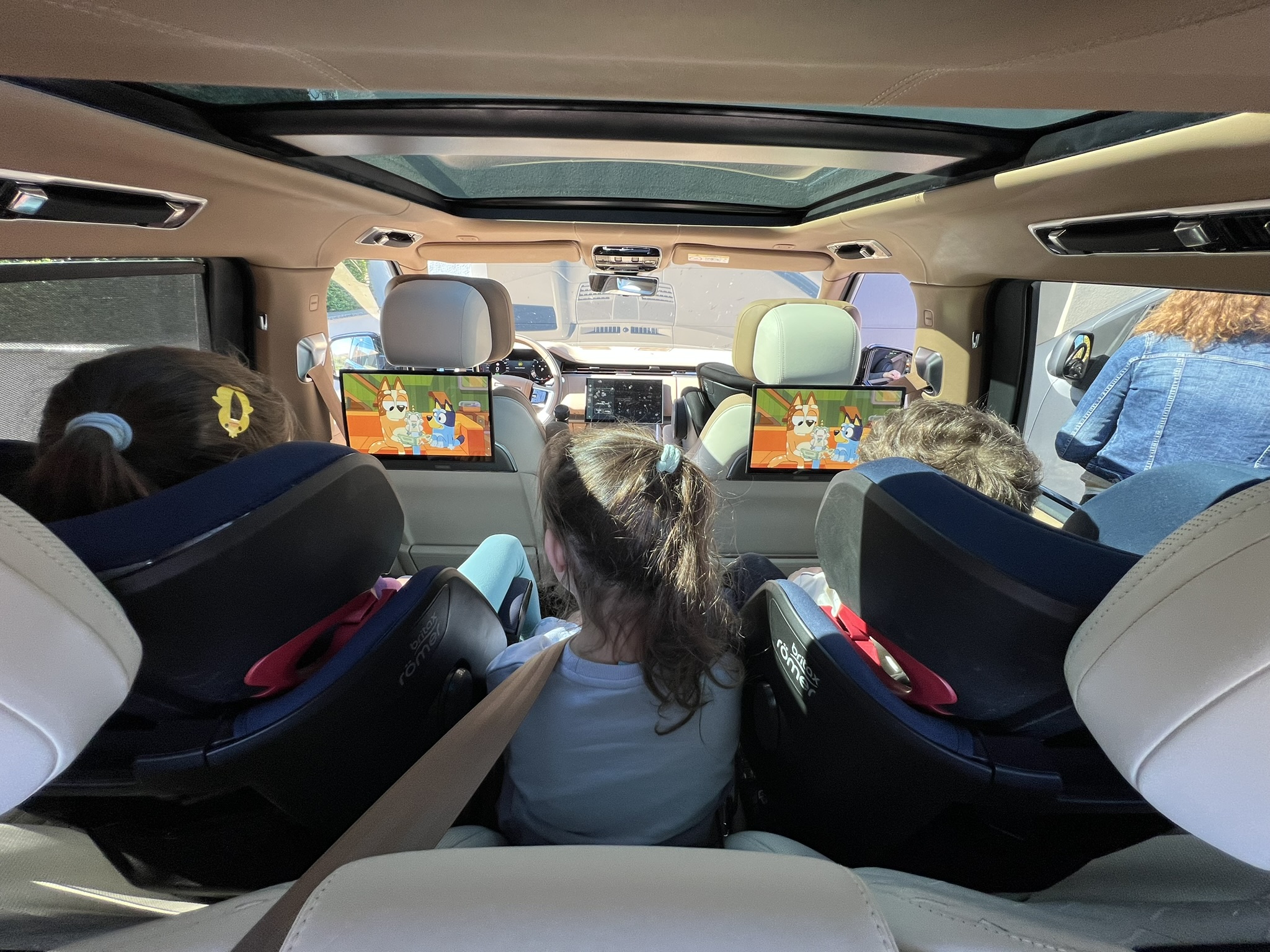 Ilyen egy méltóságteljes, 615 lóerős hegyomlás 11