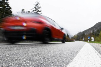 Magyarországon is jöhet a gyorshajtásos autóelkobzás