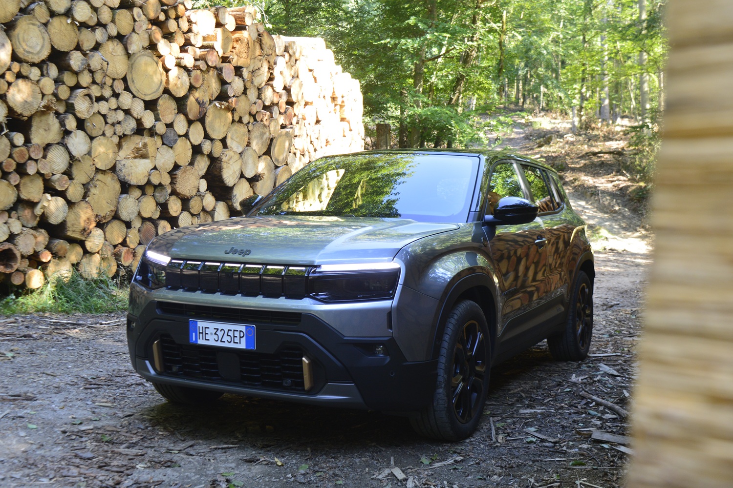 Városban otthon, terepen elemében – ilyen a legnépszerűbb Jeep
