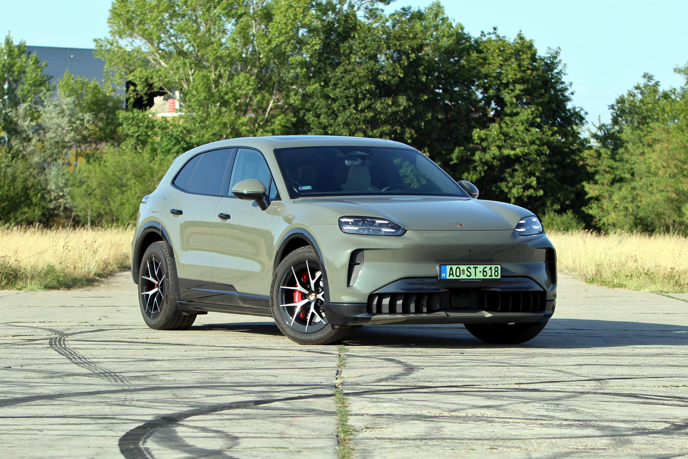 Sátáni ez az SUV, mégis lehet imádni