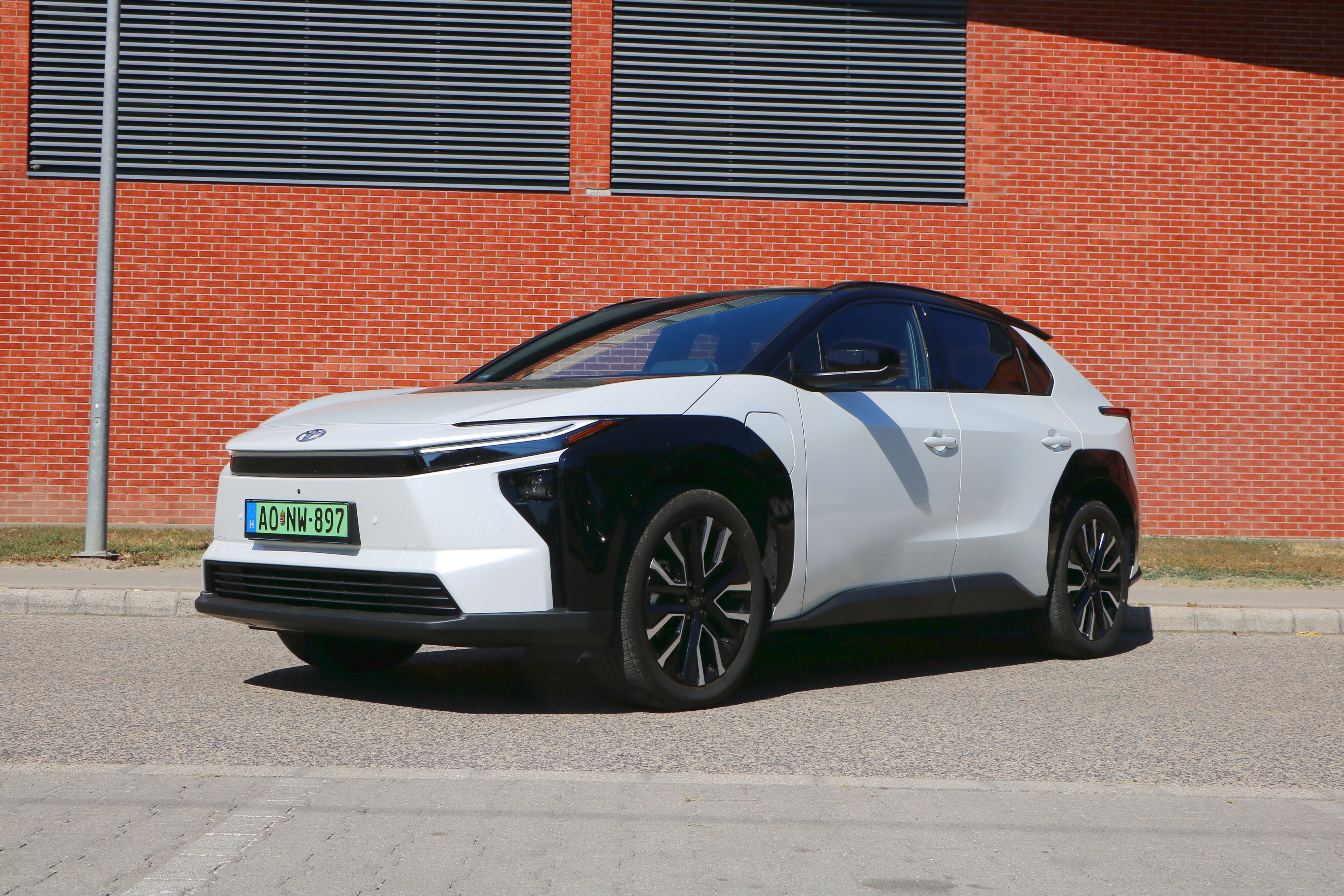 A Toyota meghallgatta a kritikákat, íme az eredmény