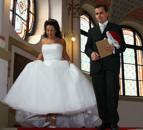 Két szerelmes pár, Fiestával jár 11