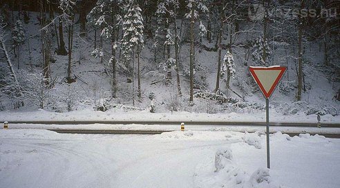 Külföldön sem jár akasztás nyári gumiért? 15 a kép nagyobb mint 150px!