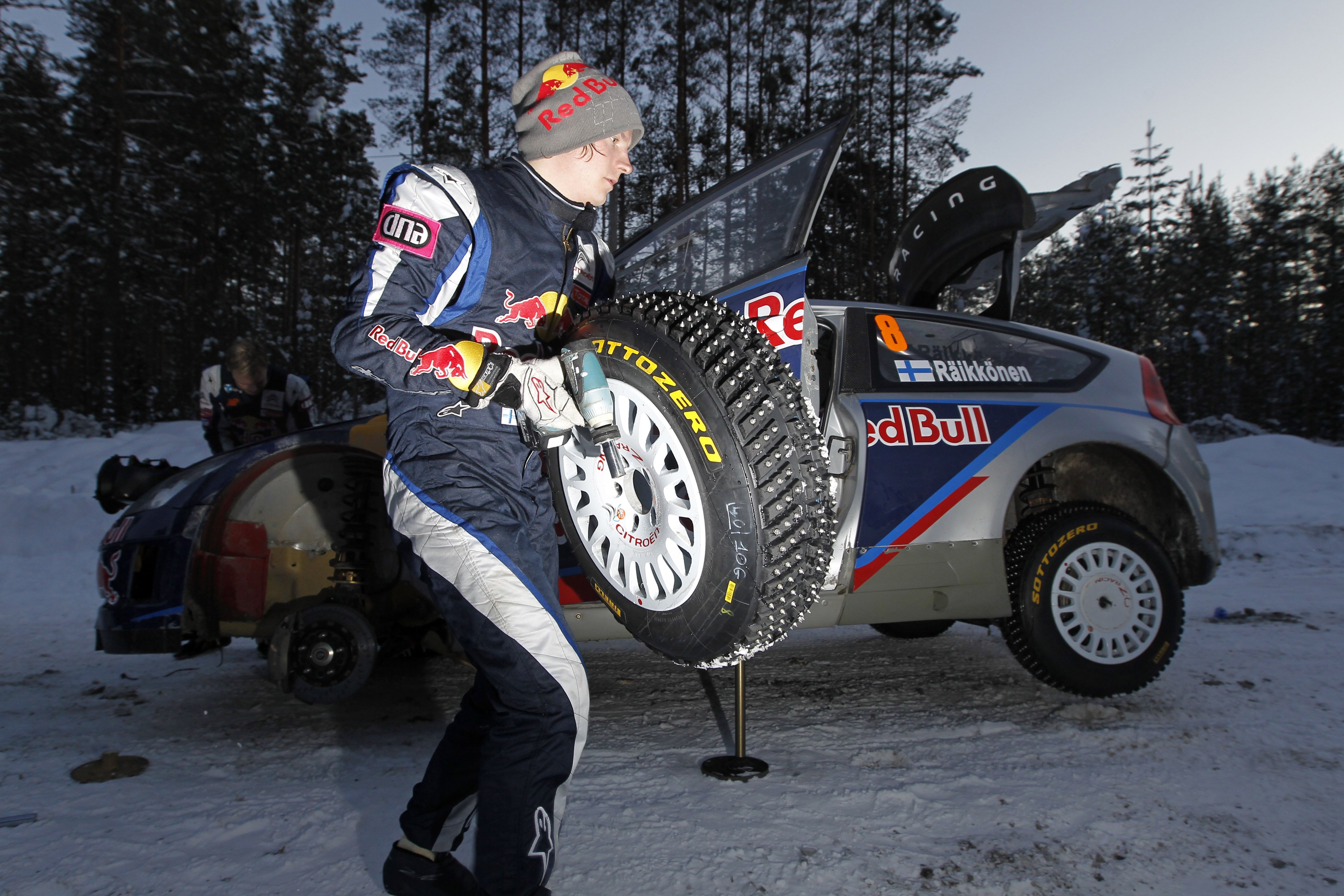 Hirvonen vezet a svéd ralin 7