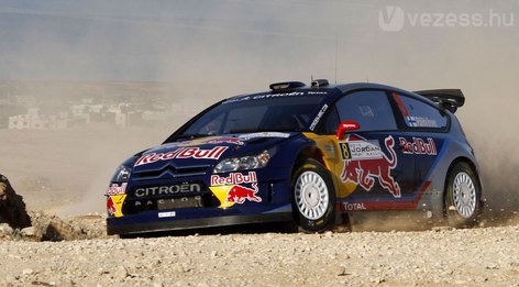 Összetörte autóját a Ford menője 8 Összetörte autóját a Ford menője 8