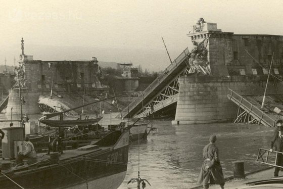 Oroszlánok a Margit hídon 8