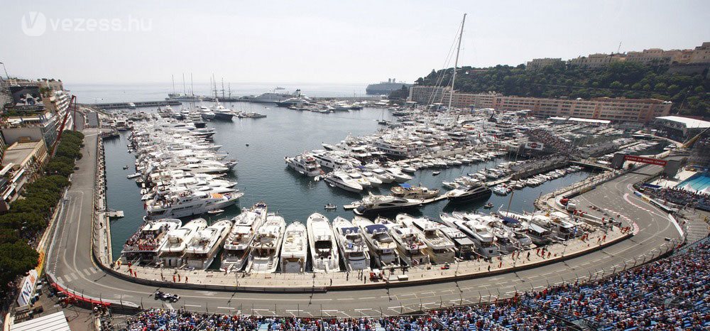 Senna behúzta a negyediket is 7