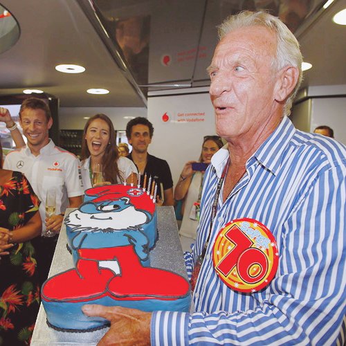 A nap képe – Button apja Törpapával ünnepelt 1