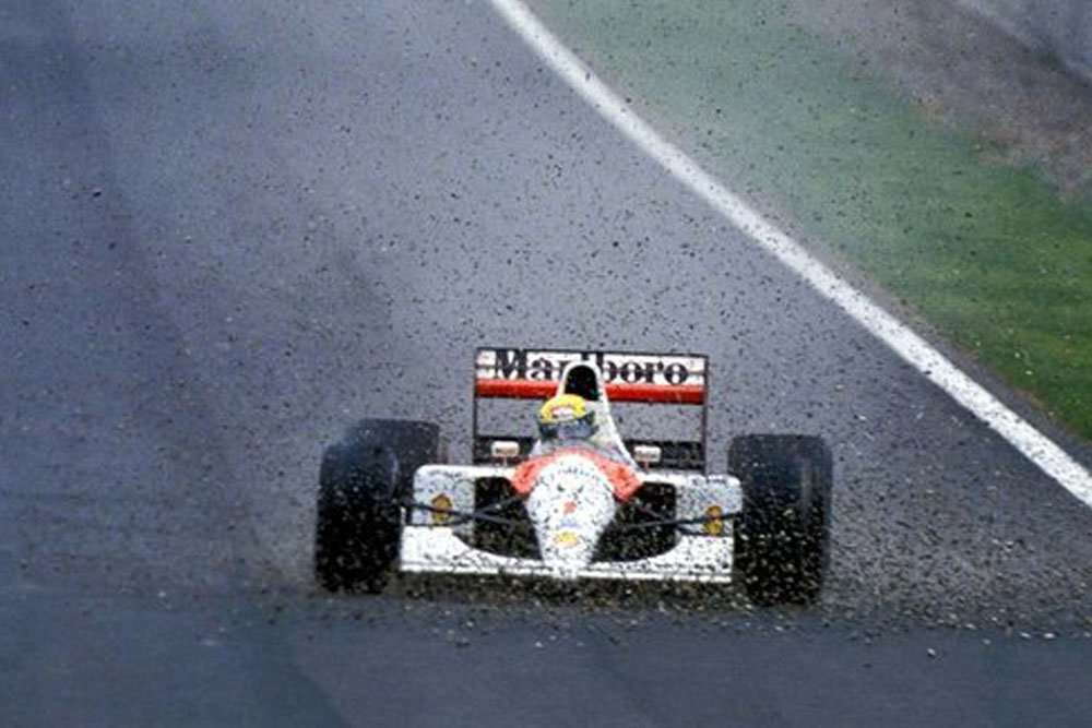 A nap képe – Senna a kavicsfelhőben 1