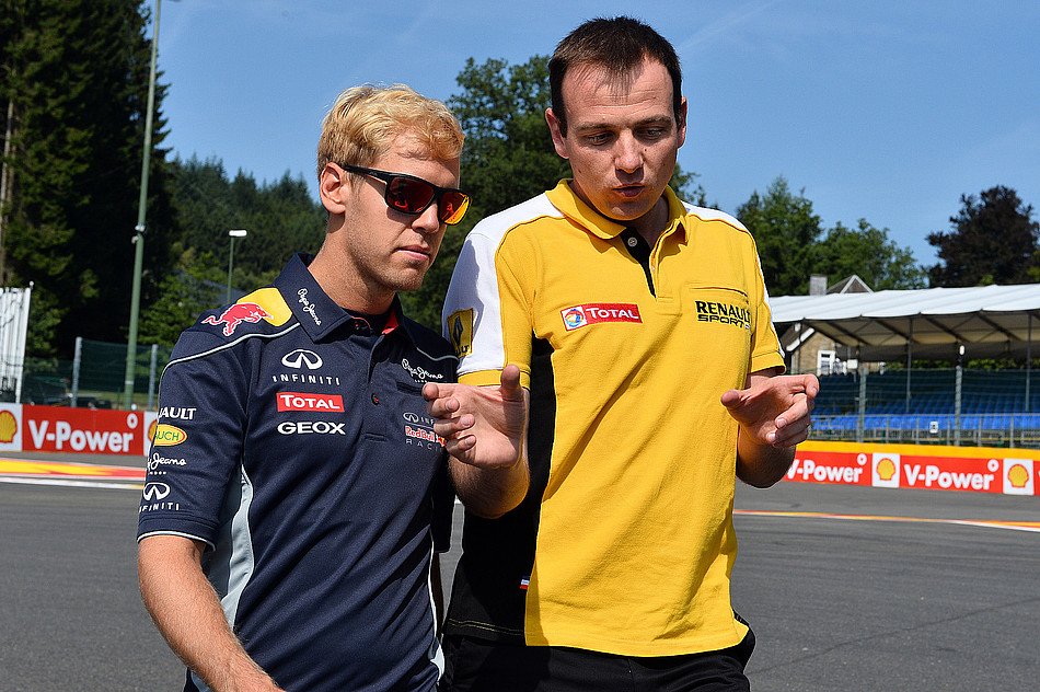 A nap híre! – Vettel beszőkült 1