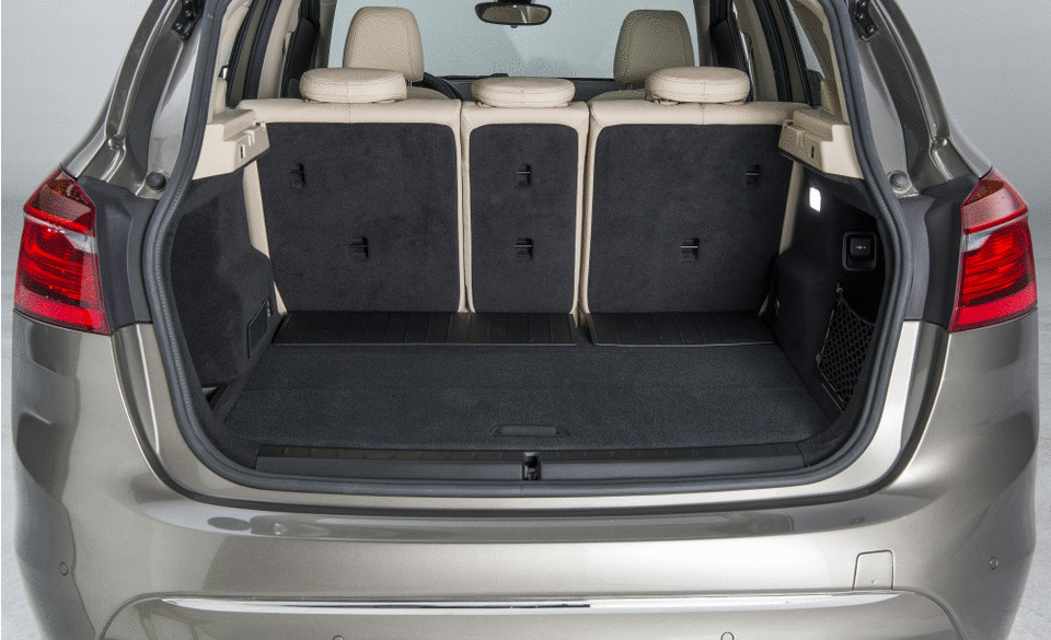 Megérkezett a BMW kompakt egyterűje 1 Megérkezett a BMW kompakt egyterűje 1