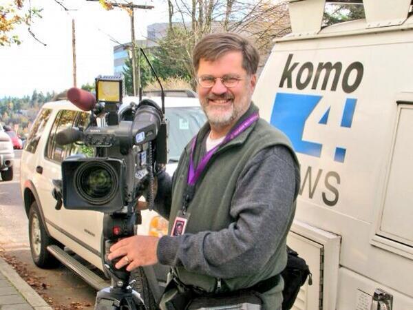 Autókra zuhant és felrobbant a helikopter 1 Autókra zuhant és felrobbant a helikopter 1