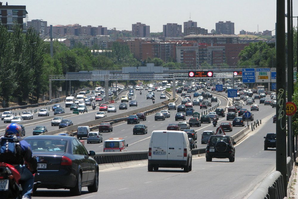 A műfogsorát kereste a sztrádán egy motoros 1