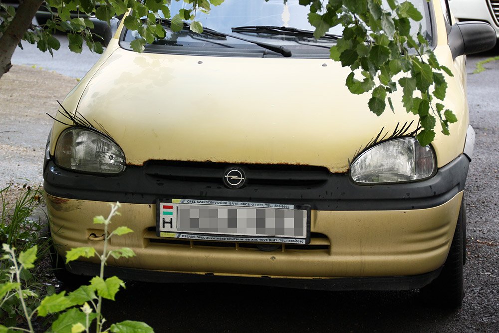 Rebegtesd a pilláid, Corsa! 1 Rebegtesd a pilláid, Corsa! 1