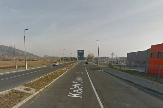 A bíróságok miatt van annyi felesleges tábla 9