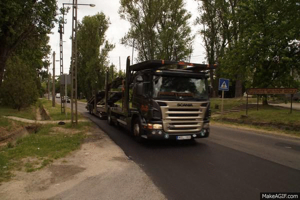 A bíróságok miatt van annyi felesleges tábla 14