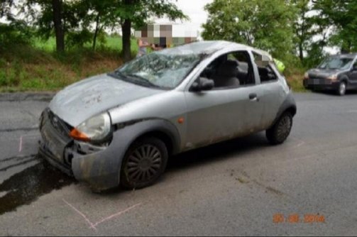 A nap képe – Leszorította a teherautó, felborult 1