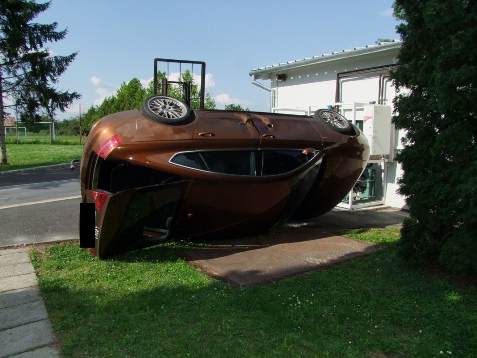 Főnöke Audiján állt bosszút a targoncás 3 Főnöke Audiján állt bosszút a targoncás 3