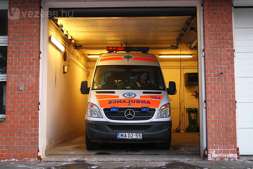 Mentők, amikbe boldogan ülünk be 24