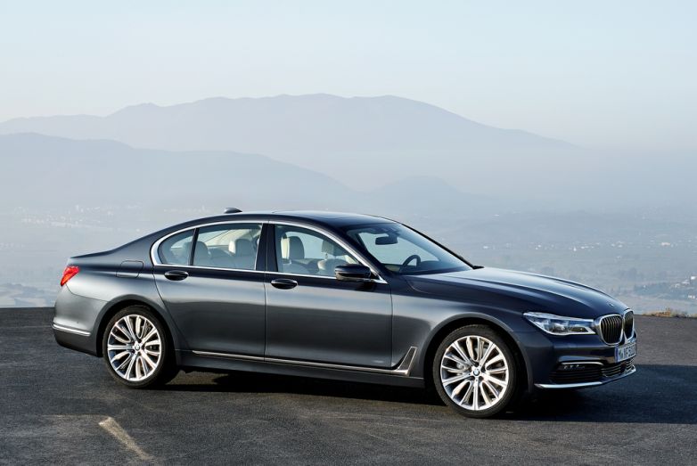 Fotók az M5-ösön történt szörnyű balesetről 6