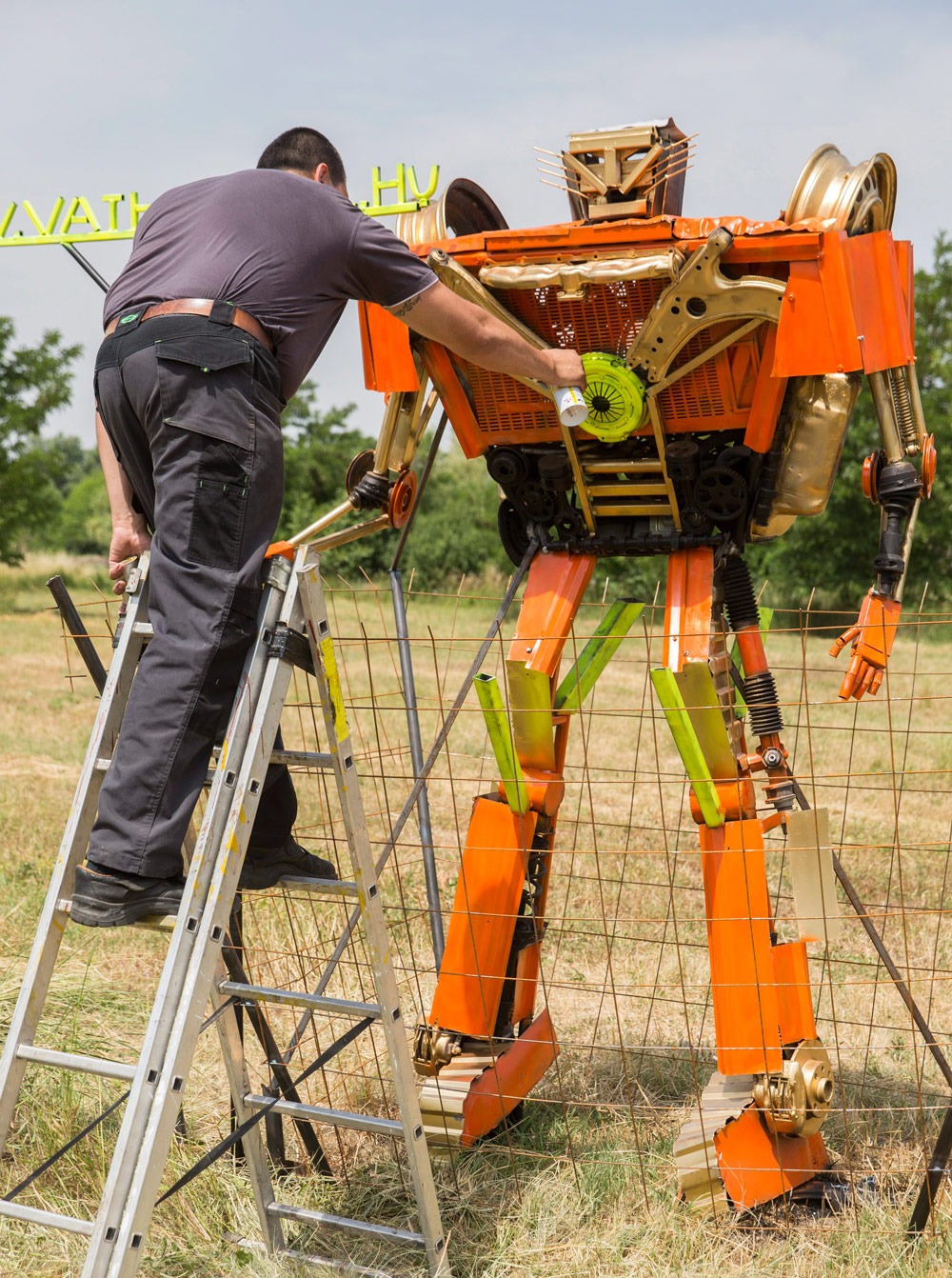 Magyar Transformer autóalkatrészből 5