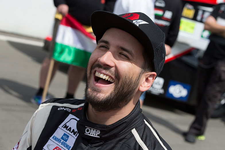 “Ha egy versenyzőnek reflex kell, akkor már baj van” 8