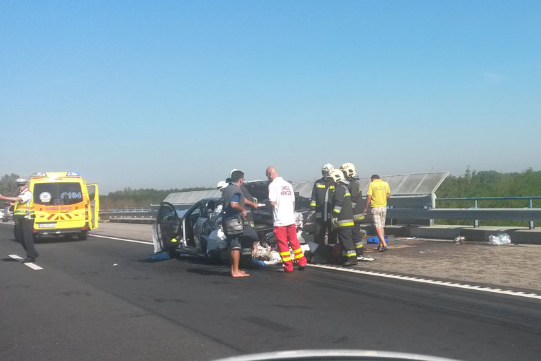 Hatalmas baleset az M5-ösön – fotók (FRISSÍTVE) 2