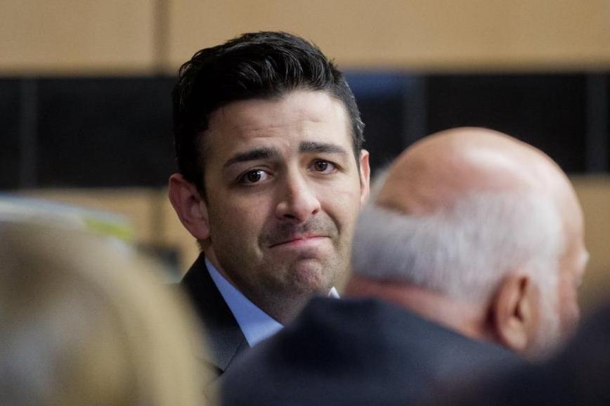 Felmentették a nemi erőszakkal vádolt zsarut Floridában 1