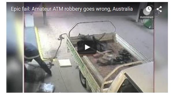 Az év rablása – markolóval tépték ki az ATM-et 1